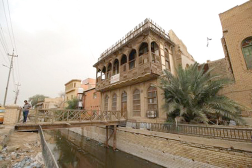 In Iraq's crumbling Basra, a yearning for a glorious past  Jordan Times